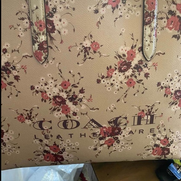 Purses - Picture 2 of 2